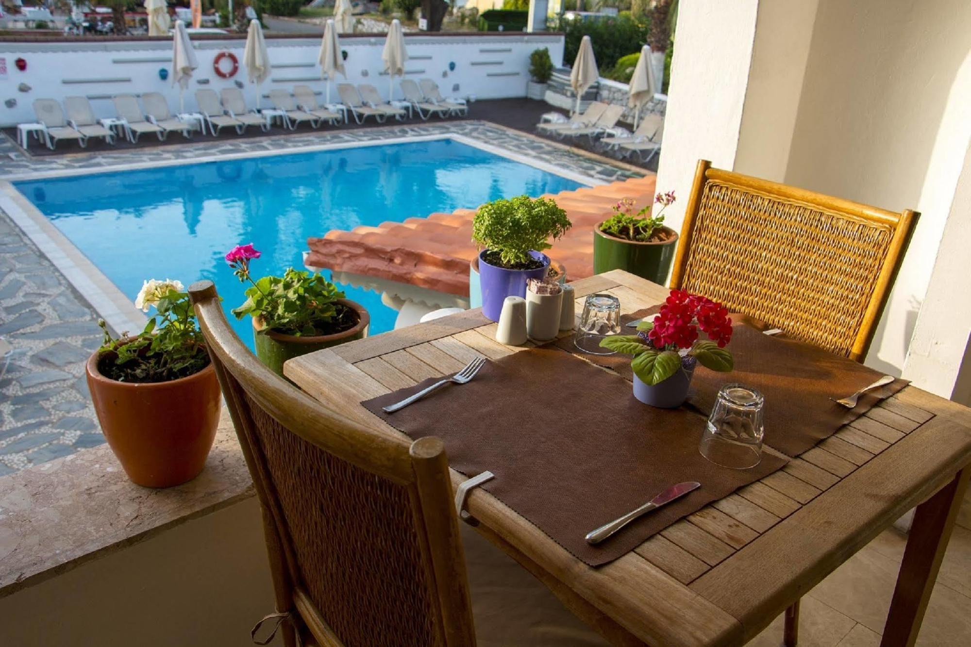 Casa & Blanca Hotel (Adults Only) Icmeler Exterior photo